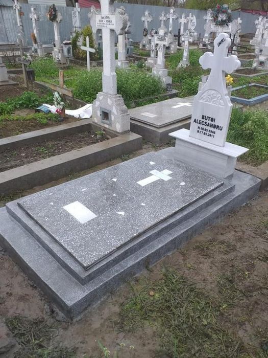 Cruci marmura granit mozaic