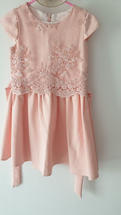 Rochita eleganta, nr 116 ( 4- 5 ani)