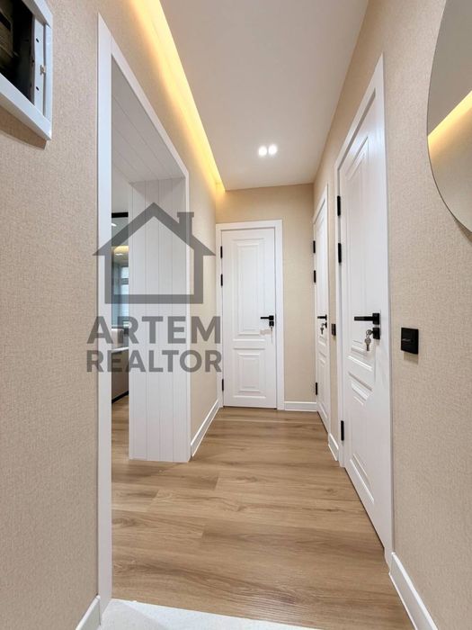 Лесунова Кадышева 2/3/5 30м2 новый евро ремонт