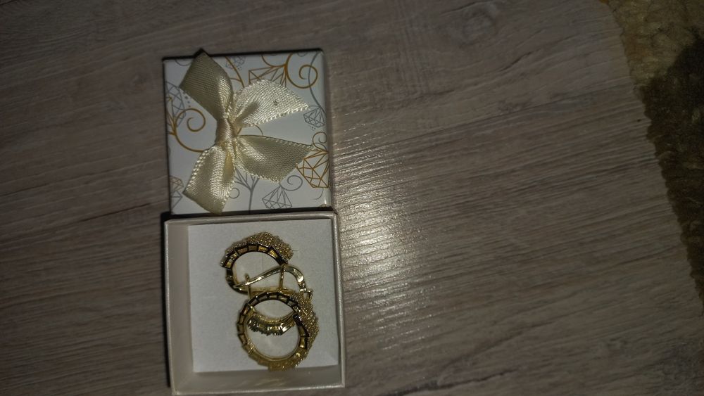 Украшения: серёжки,кольцо