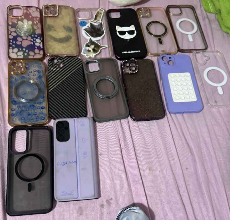 Huse de telefon folosite