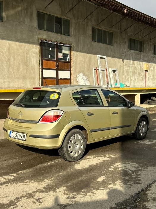 Opel Astra H   1.6 benzina