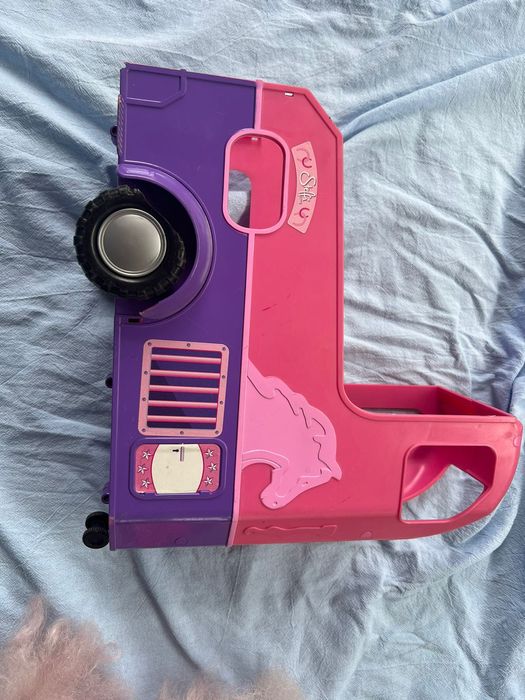 Лошадь, с машиной