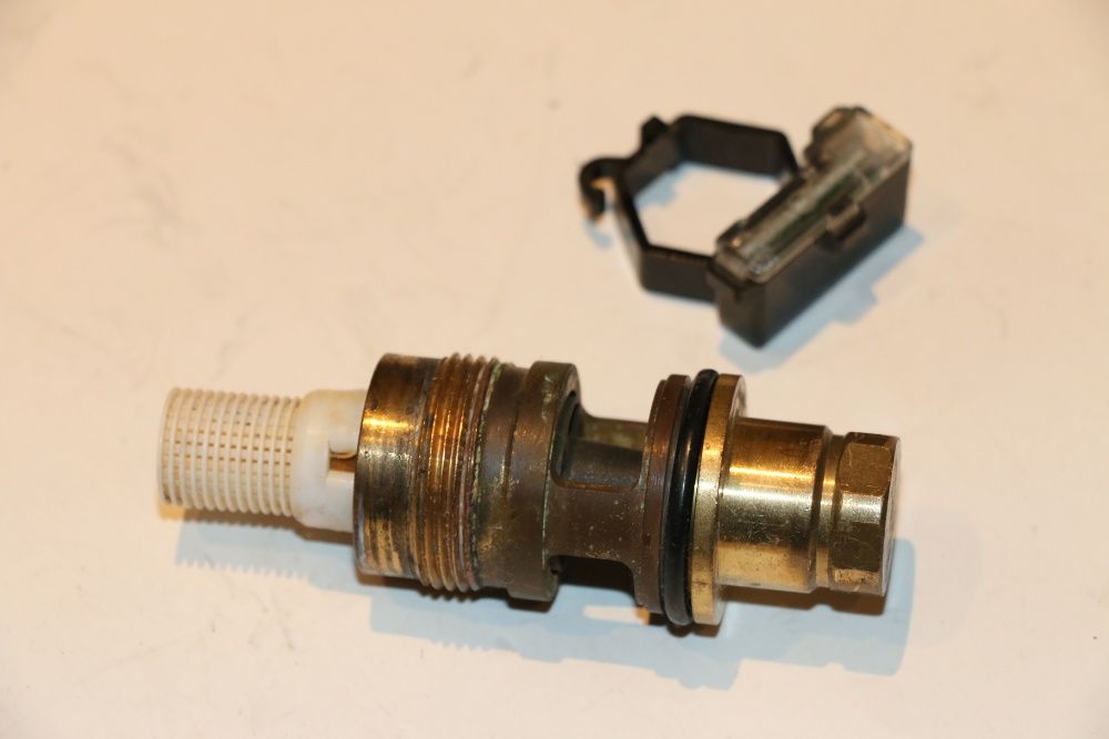 Fluxostat debitmetru turbina si senzor hall centrala Motan