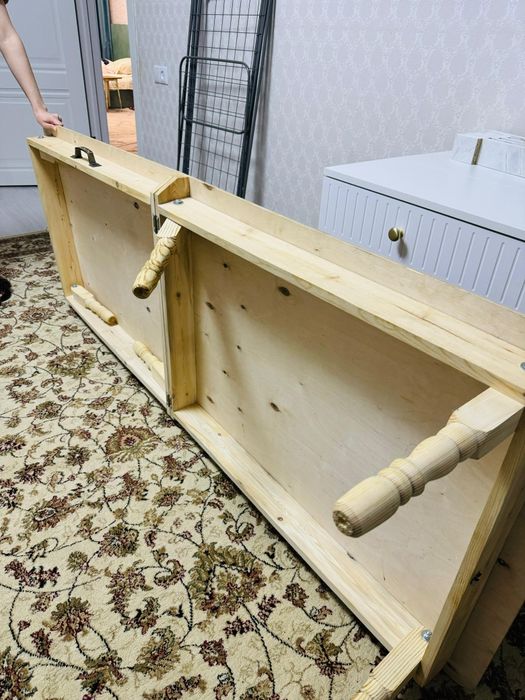 Продаётся СТОЛ в хорошем состоянии