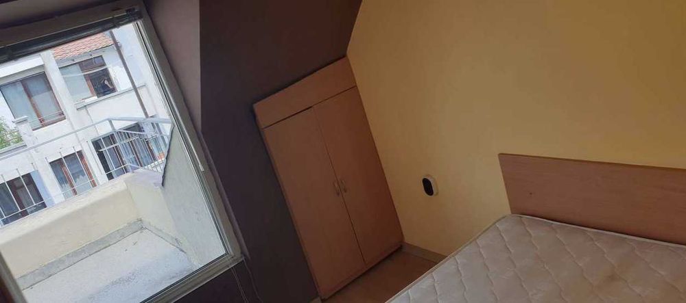 Дава се под наем Двустаен апартамент в Бургас, Възраждане - 55 кв.м за 167 € - Снимка #7