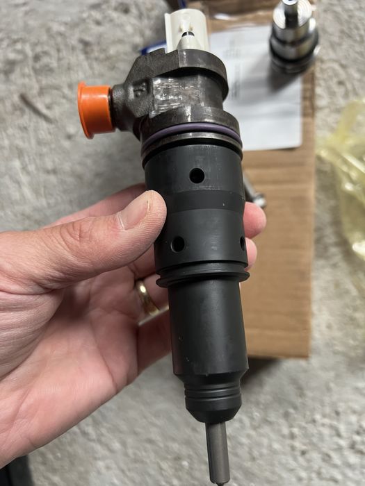 Injector camion VOLVO