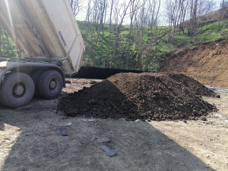 Pământ vegetal negru de calitate ,pământ gradina, solare, gazon chisai