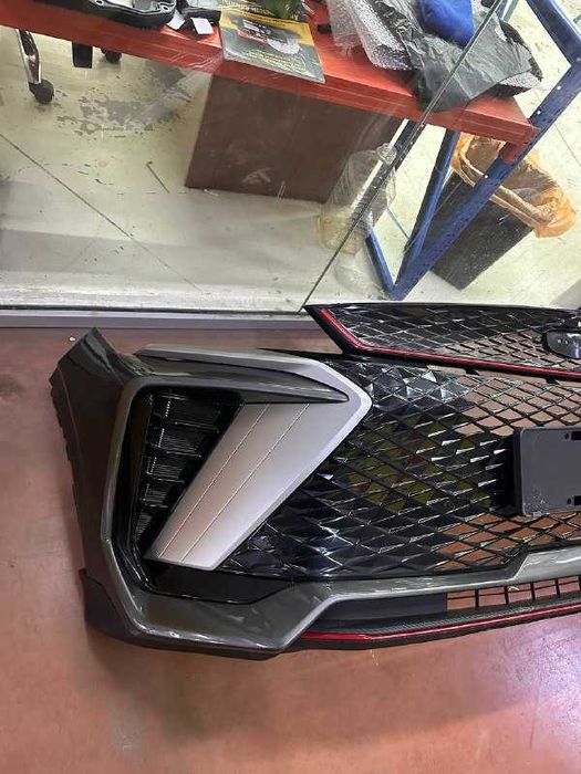 бампер передний в сборе