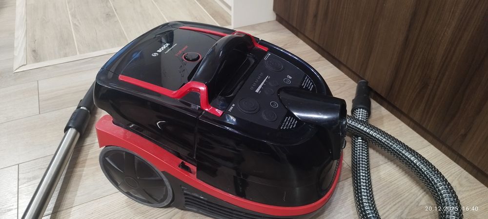 Перяща прахосмукачка