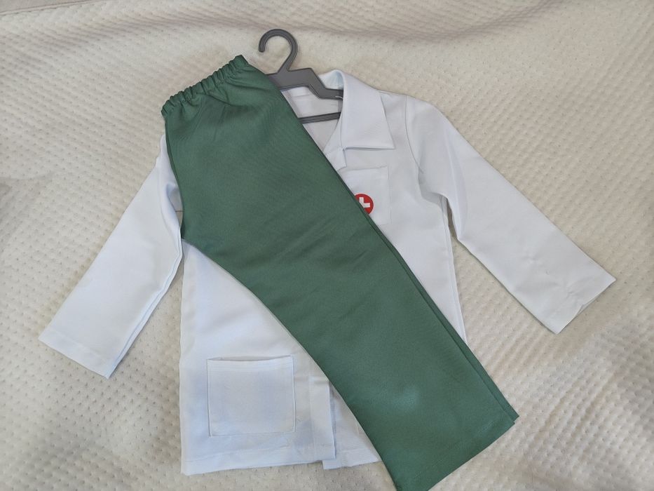 Продам детский костюм доктора