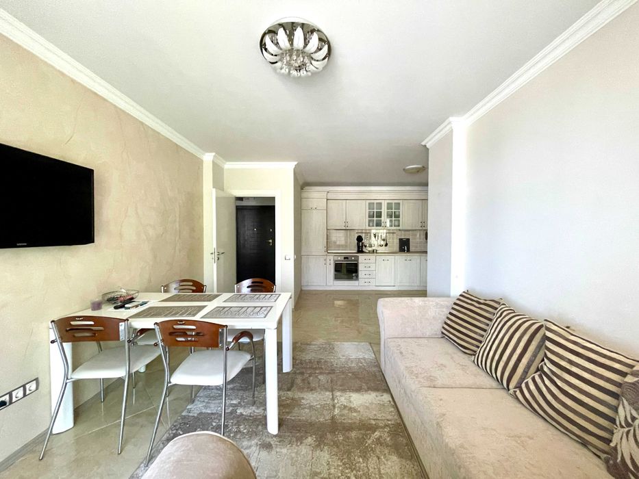 Продава се Тристаен апартамент в Поморие - 103 кв.м за 1447 €/кв.м - Снимка #2