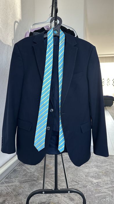 Школьный костюм