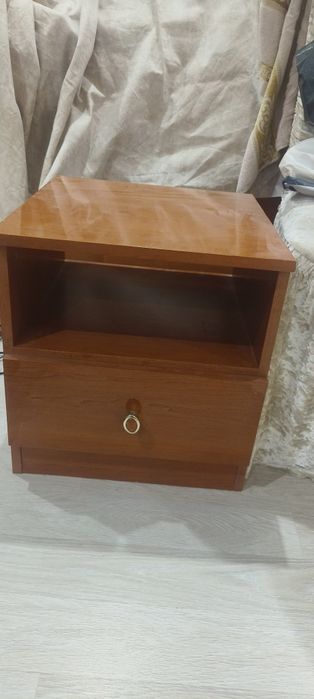 Продам спальный гарнитур Б/у