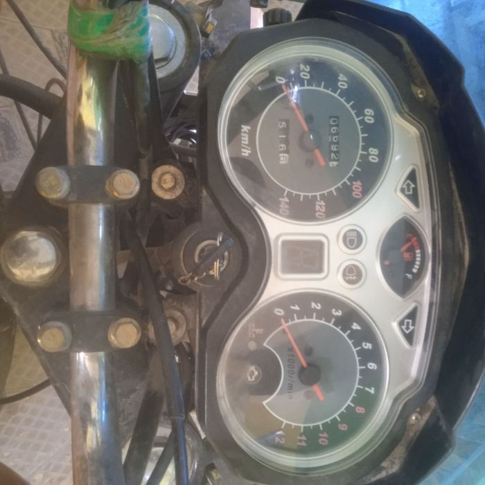 Yuk tashuvchi Mototsikil sotiladi