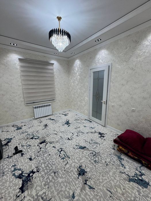 30 m² 1 xonali uy sotiladi, yevro remont, Yangihayot tumani — $45 000