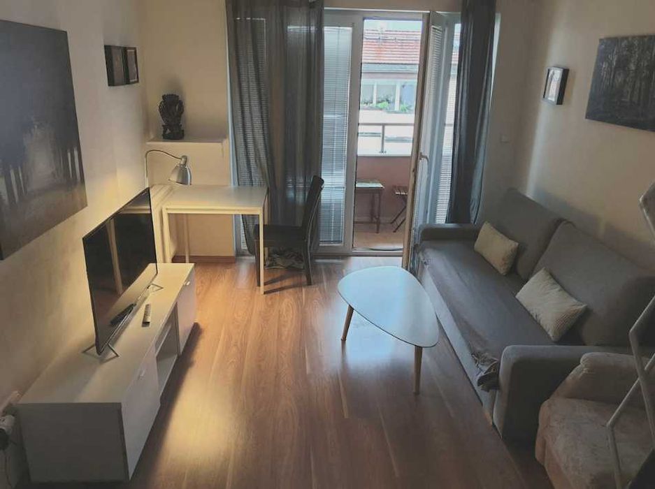 Двустаен апартамент под наем в Христо Смирненски