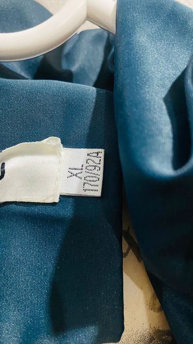 Продам женскую куртку