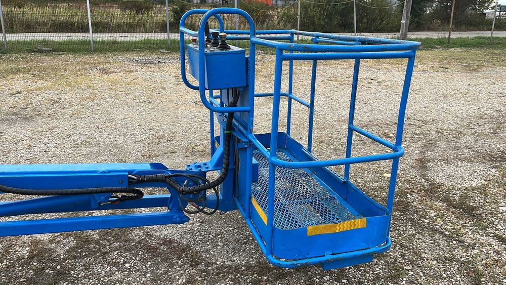 Vand inchiriez nacela diesel 4x4 cu brat 28 m Genie S85 - Haulotte Jlg