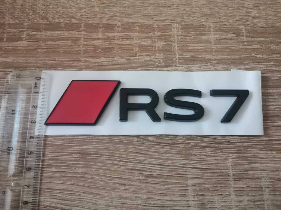 емблема Audi RS7 нов стил черно с червено