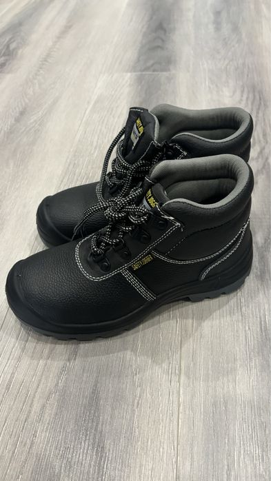 Продам спецобувь