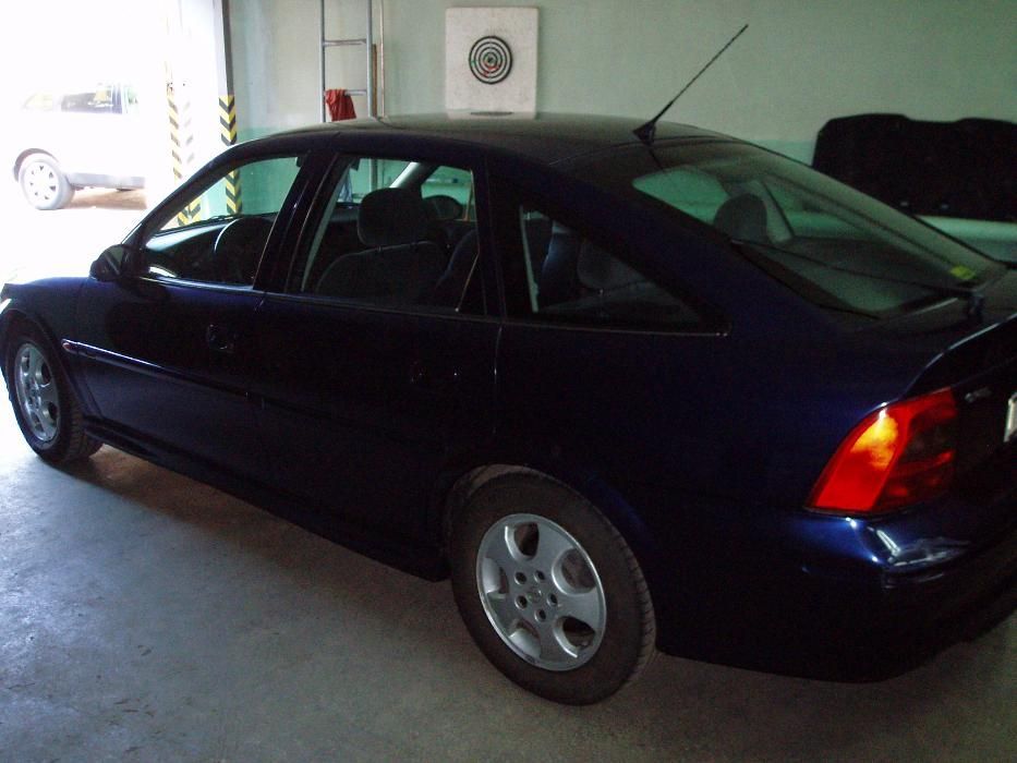 Ремонт трещин и сколов на автостёклах, .Полировка лобовых автостекол.