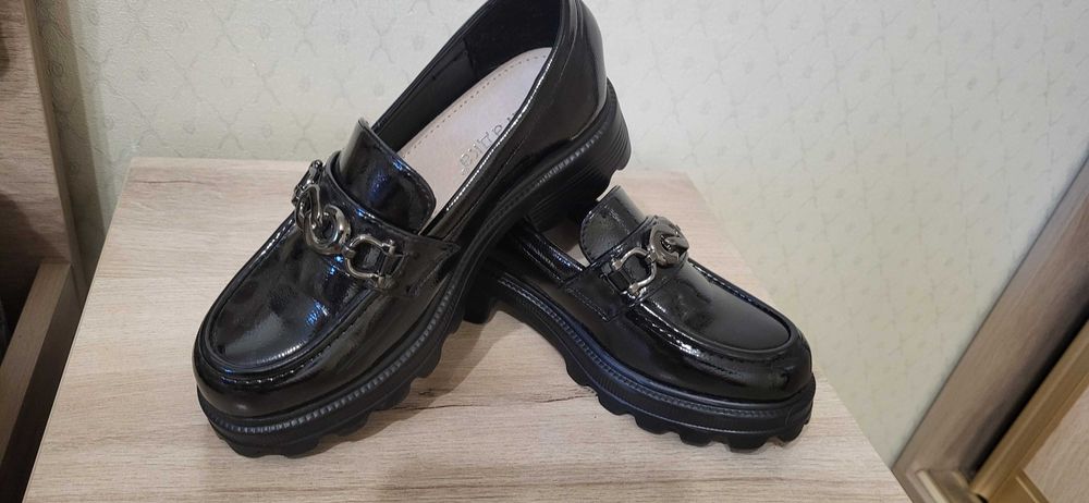 Детская школьная обувь