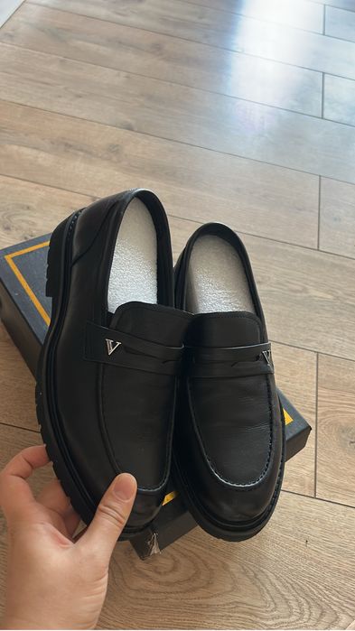 Продам мужские туфли