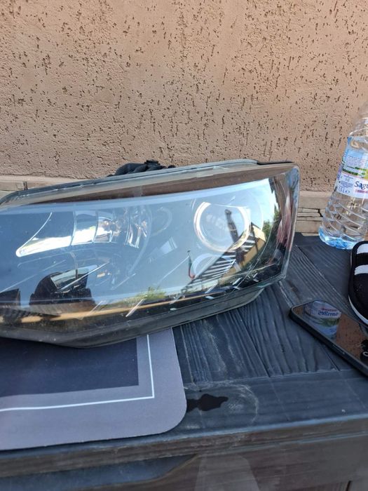 Оригинални фарове за Шкода Фабия 3