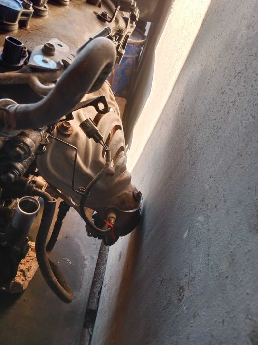 Двигатель бу на Авенсис Т27 3zr