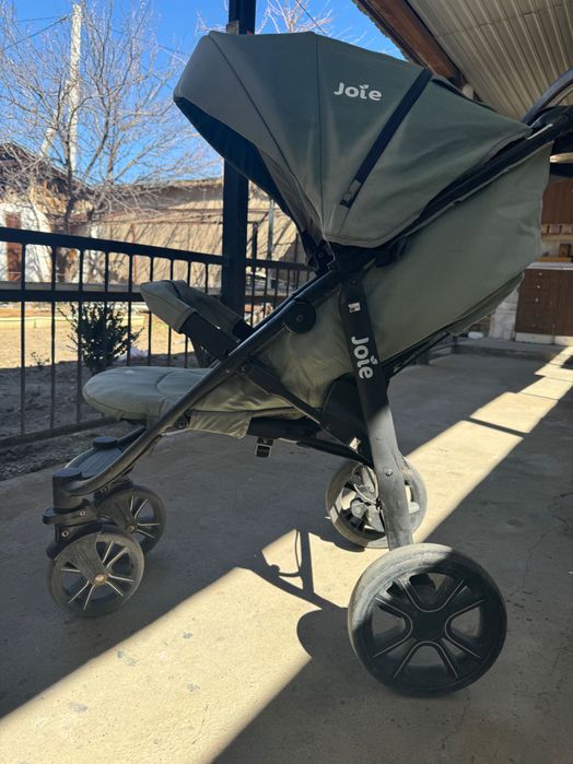 Коляска детская joie