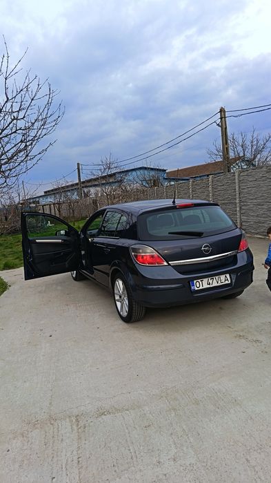 Opel Astra h. 1.9 101 model 2008