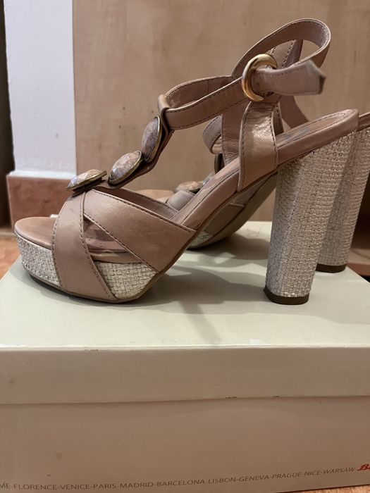 Sandale elegante Bata
