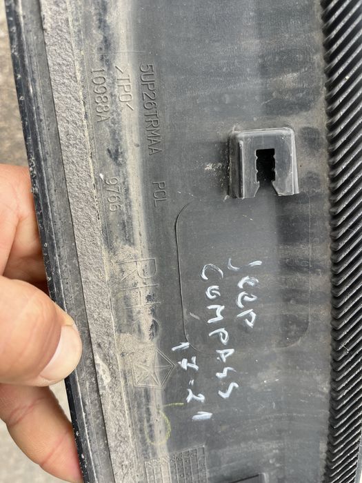 Лайсна Jeep Compass 2017-