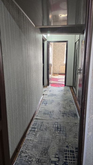 Srochno sotiladi sergelida 3 xona 77 kv uy