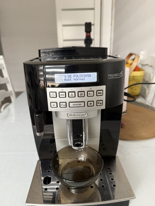Esspresor delonghi magnifica S