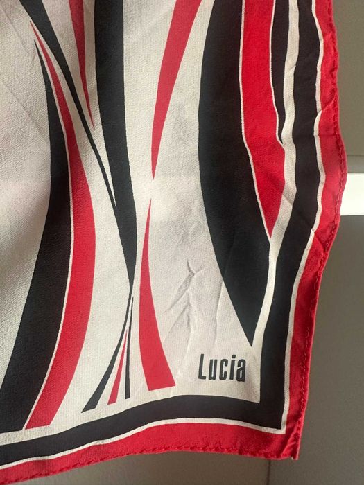 Копринен шал Lucia