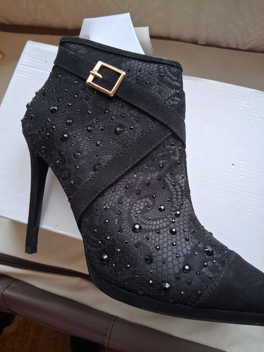 Обувки  нови за повод