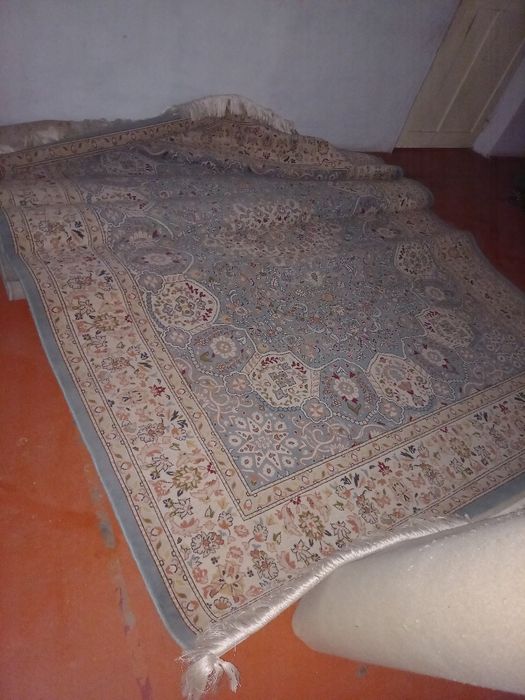 Ұзын жаңа кілем алып үлгеріңіз