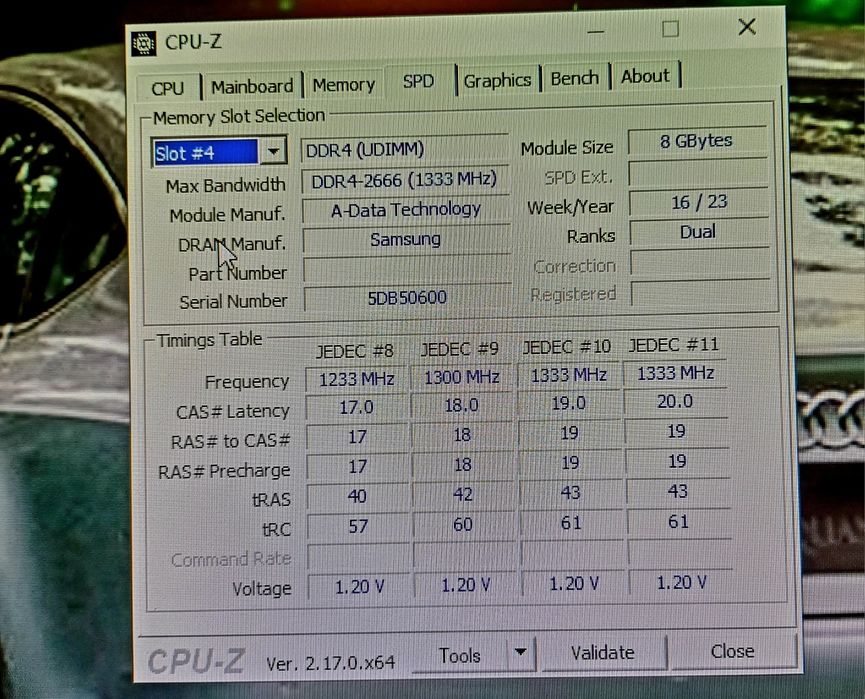 Vând 2 memorii RAM DDR 4 16GB (2×8GB) Dual Channel A Data, 2666 MHz