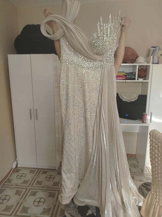 Рокли Носени по ВЕДНЪЖ.