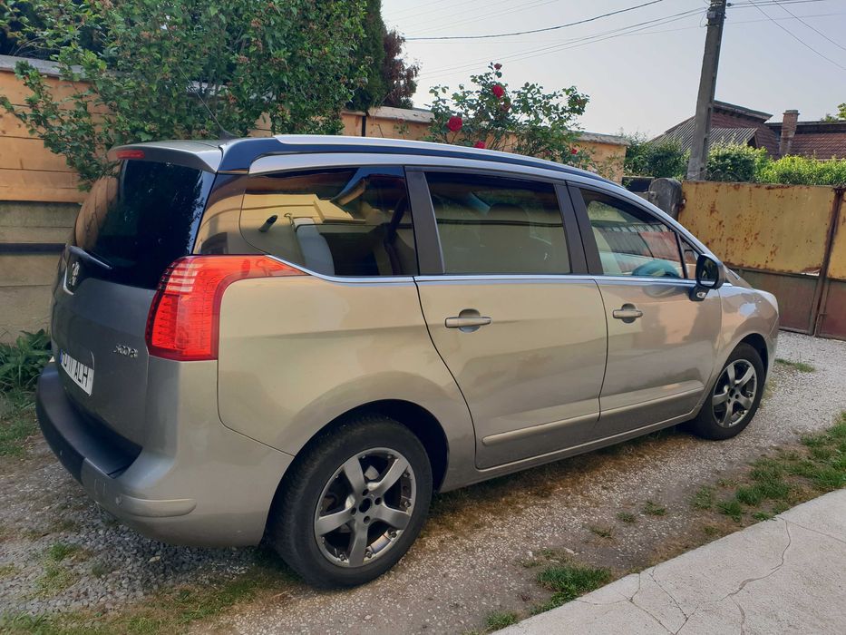 Peugeot 5008,1.6 HDI,an 2012.