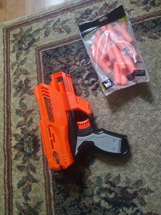 Pistol nerf + gloante