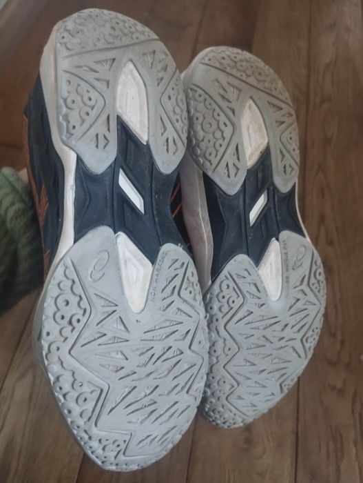 Маратонки asics , 34.5 номер, за волейбол