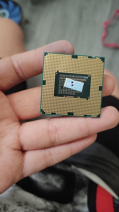 Продаётся проц Intel core i3 2100