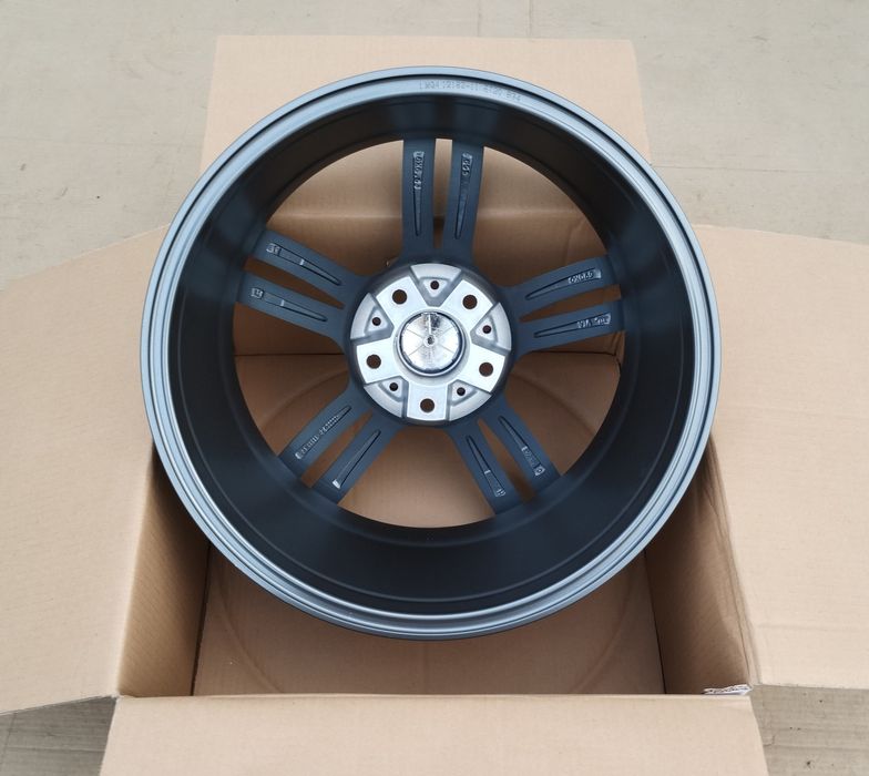 Jante R18 BMW F10 F11 style M437