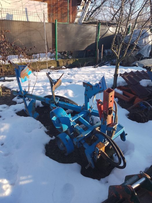 Tractor 55 cai semănătoare plug tractor separat 2500 euro