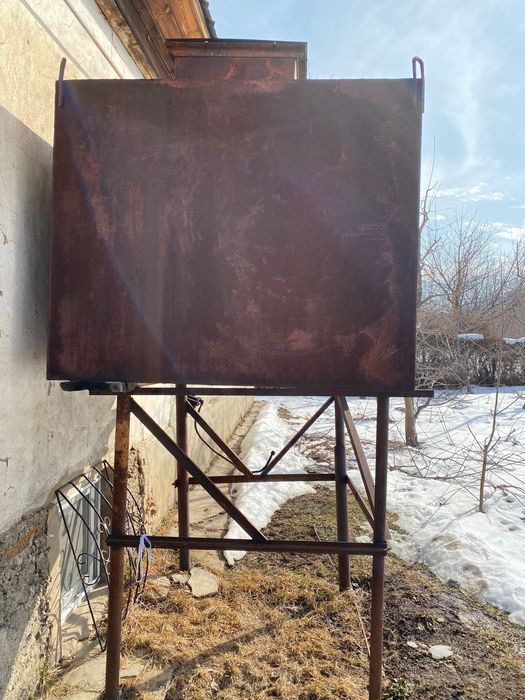 Емкость 2,5 тонны