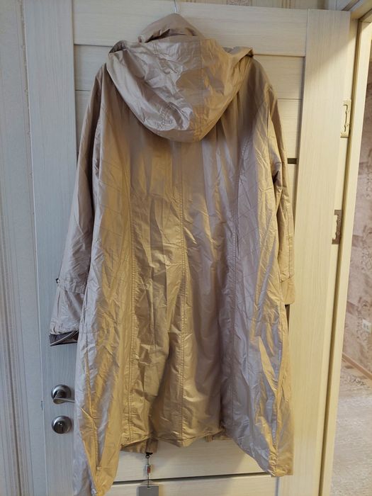 Китайские фирменные Плащи Куртки 56 размер