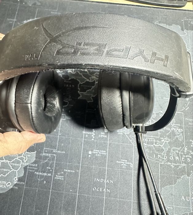 HyperX cloud 2 sotiladi holati yahshi